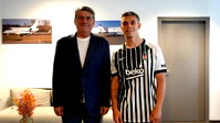 Beşiktaş, Trossard'ı KAP'a bildirdi:"İstanbul'a geliş saati"