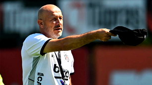 Beşiktaş'a santrafor için 3 yıldız