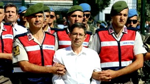 Kemal Batmaz'ın kızı Esma Batmaz gözaltına alındı
