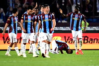 Salah şov yaptı, Trabzonspor ilk galibiyetine uzandı