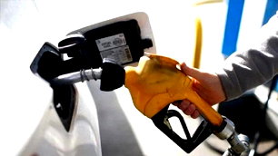 Brent petrolde sert düşüş: Motorinde indirim beklentisi
