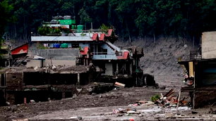 Nepal'deki felakette hayatını kaybedenler artıyor