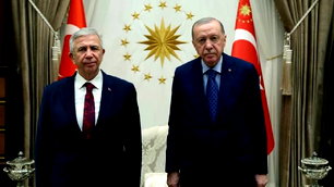 "Ülkeyi yönetenlerle görüşmeyeceksek nasıl hizmet edeceğiz?"