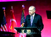 Yabancı yatırımcılara çağrı: "Türkiye'ye yatırım yapan kazanır"