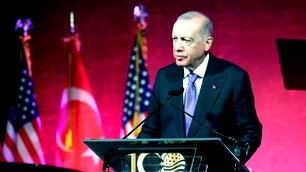 Yabancı yatırımcılara çağrı: "Türkiye'ye yatırım yapan kazanır"