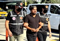Yurt dışına kaçmaya çalışan youtuber tutuklandı