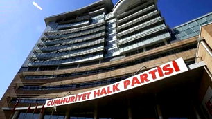 CHP'de 4 belediye başkanı için ihraç süreci başlatıldı