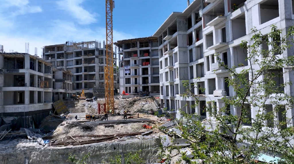 Yarısı Bizden kampanyası kapsamında kentsel dönüşüm inşaatı